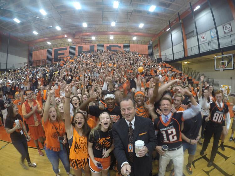 Students Show Spirit at KSDK Morning Prep Rally