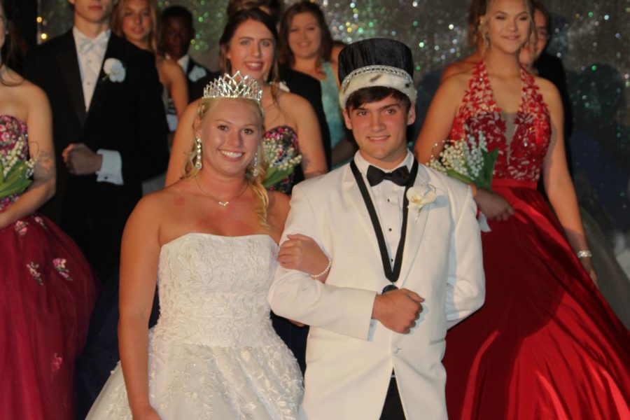 Lipe, Hemings Crowned Homecoming Royalty