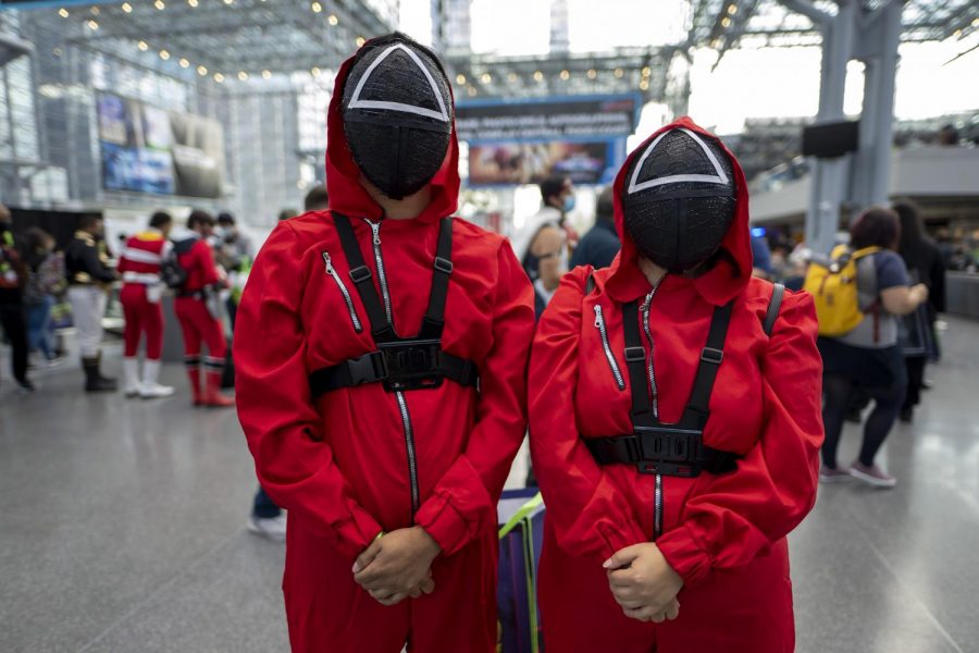 Squid game fans dressed as  soldiers for 2021 Comic-con