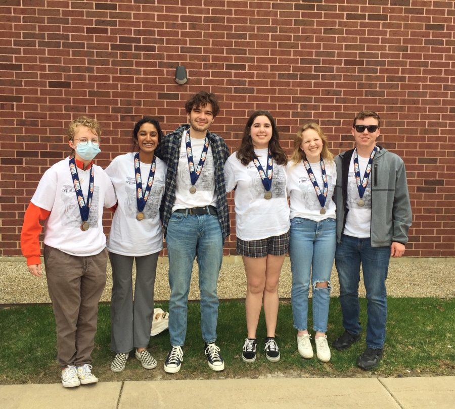 The+EHS+state+journalism+team+poses+with+its+state+runner-up+medals+after+the+award+ceremony+on+April+22.+The+team+also+won+runner-up+in+2018+and+state+champion+in+2017+and+2019.