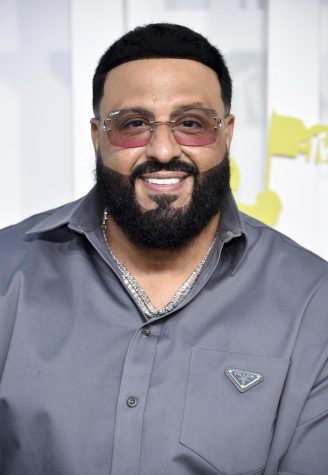 Dj Khaled smiles at camera at MTV Music Awards on August 28 