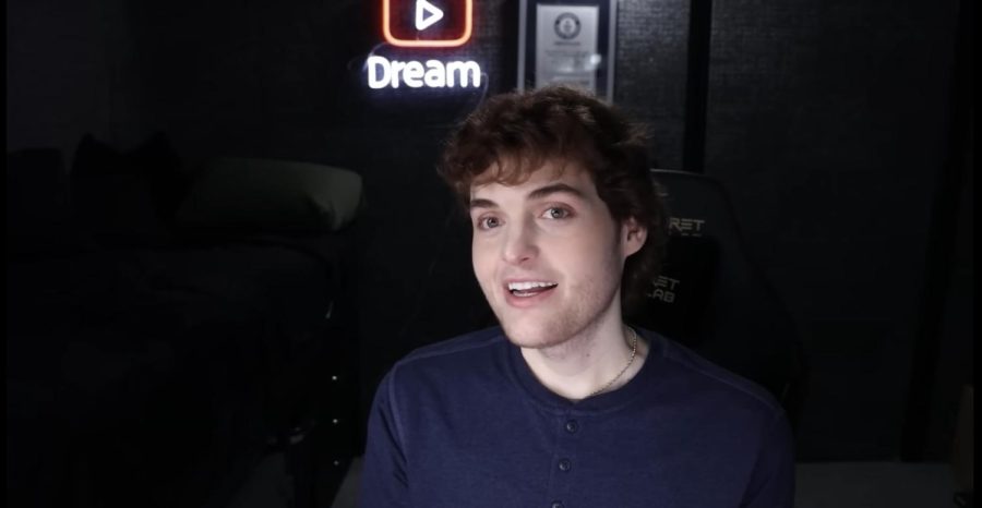 YouTuber Dream's face-reveal sparked controversy after people on Twitter said he was ugly. The face-reveal was released on Oct. 2.