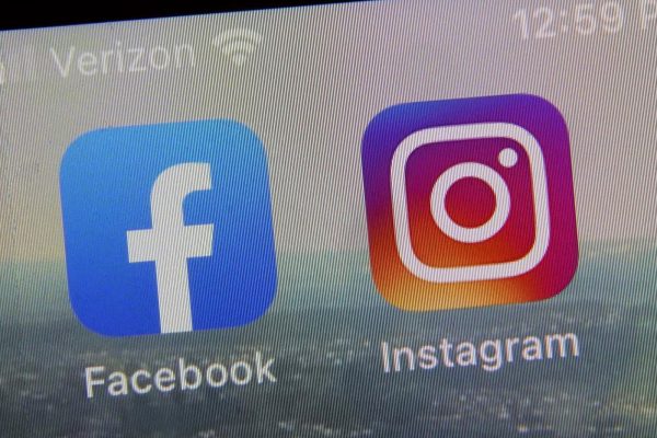 Two popular social media apps.