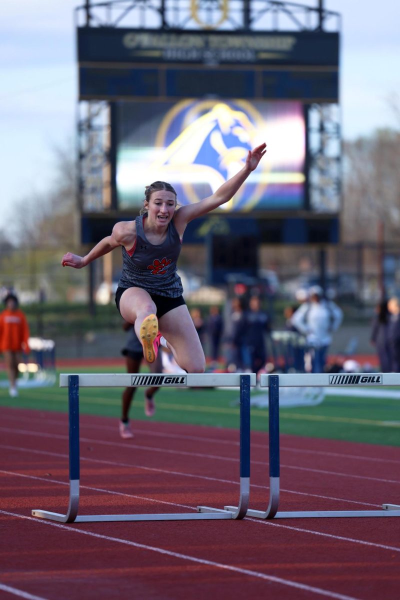 Shaprio runs at the O'Fallon triangular meet March 25.